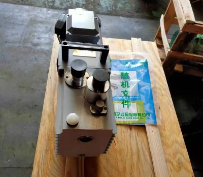 2XZϵ��ֱ(li��n)��Ƭʽ��ձ�